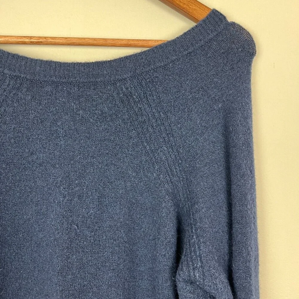 J.‎ Crew V-Neck Sweater In Yarn Womens Medium Navy Blue Merino Wool Alpaca Knit